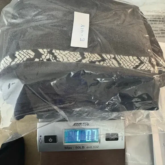 Driftwood Colette Jeans 26 Black Embroidered Side Stripe Boho Frayed Hem Denim‎ - Picture 15 of 15